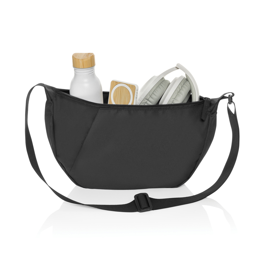 Crescent XL AWARE™ RPET halve maan sling bag